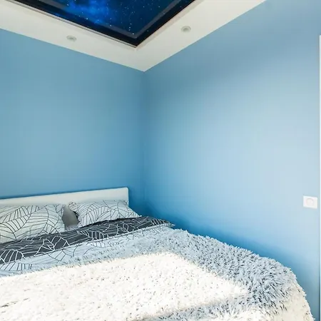 Brand New Relaxing Place In Neighbourhood Daire