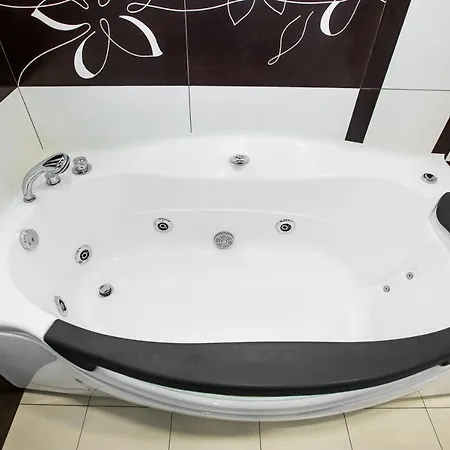Διαμέρισμα Brand New Relaxing Place In Neighbourhood Jacuzzi Λβιβ