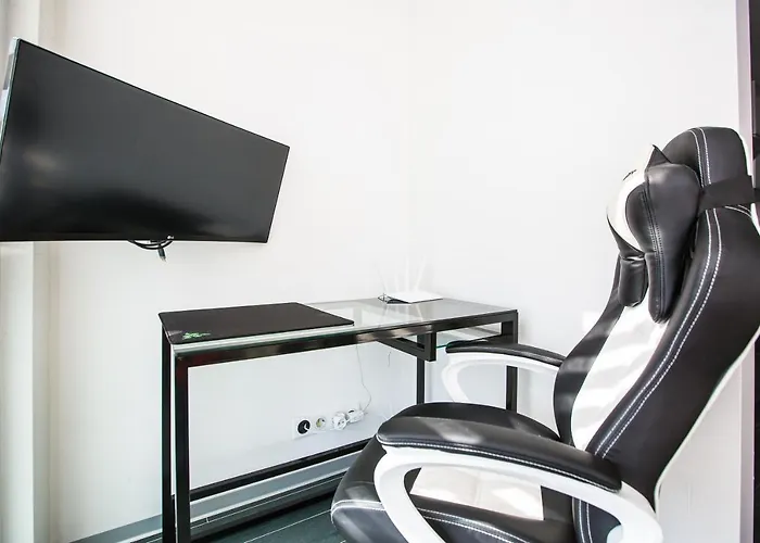 Apartment Brand New Relaxing Place In Neighbourhood Jacuzzi Lviv